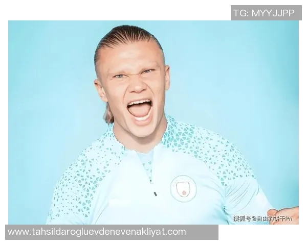 不敢乘坐飞机的足球明星背后的心理故事与挑战 不敢乘坐飞机的足球明星背后的心理故事与挑战